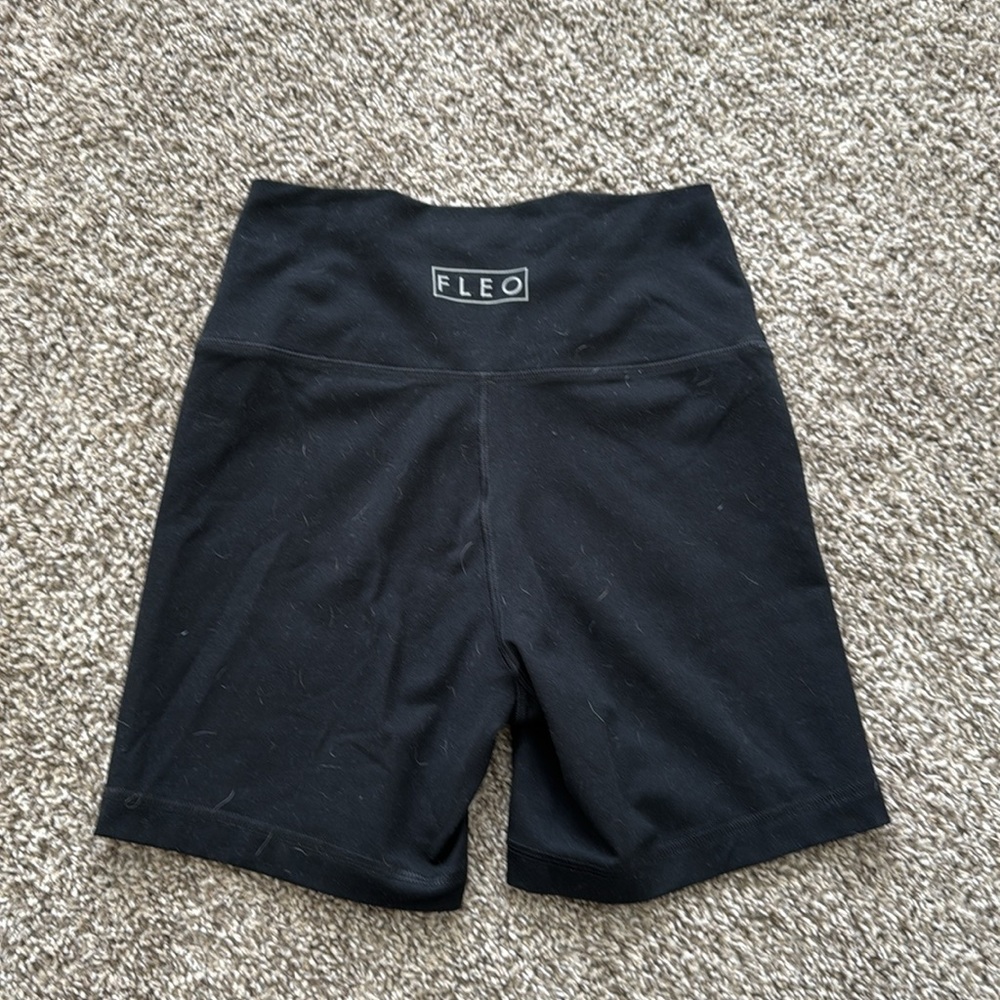 Fleo Women's Black Biker Short 6" - High Rise - Picture 3 of 3